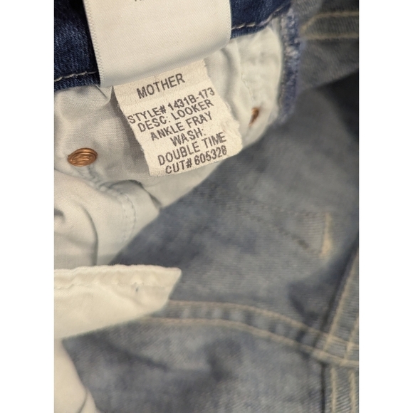 MOTHER Looker Ankle Fray Jeans In Double Time Size 26 - Picture 7 of 8